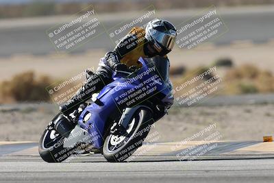 media/Nov-16-2025-Race Pace (Sun) [[8c5fa54630]]/Non Verified Riders (1st 20 Minutes)/1-Turn 14 (10am)/